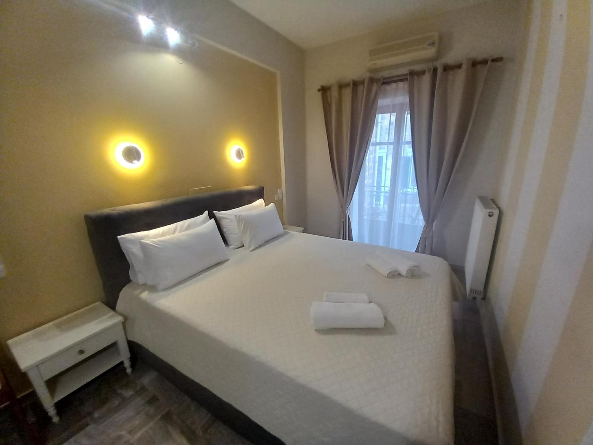 Hermes Hotel Митимна Екстериор снимка