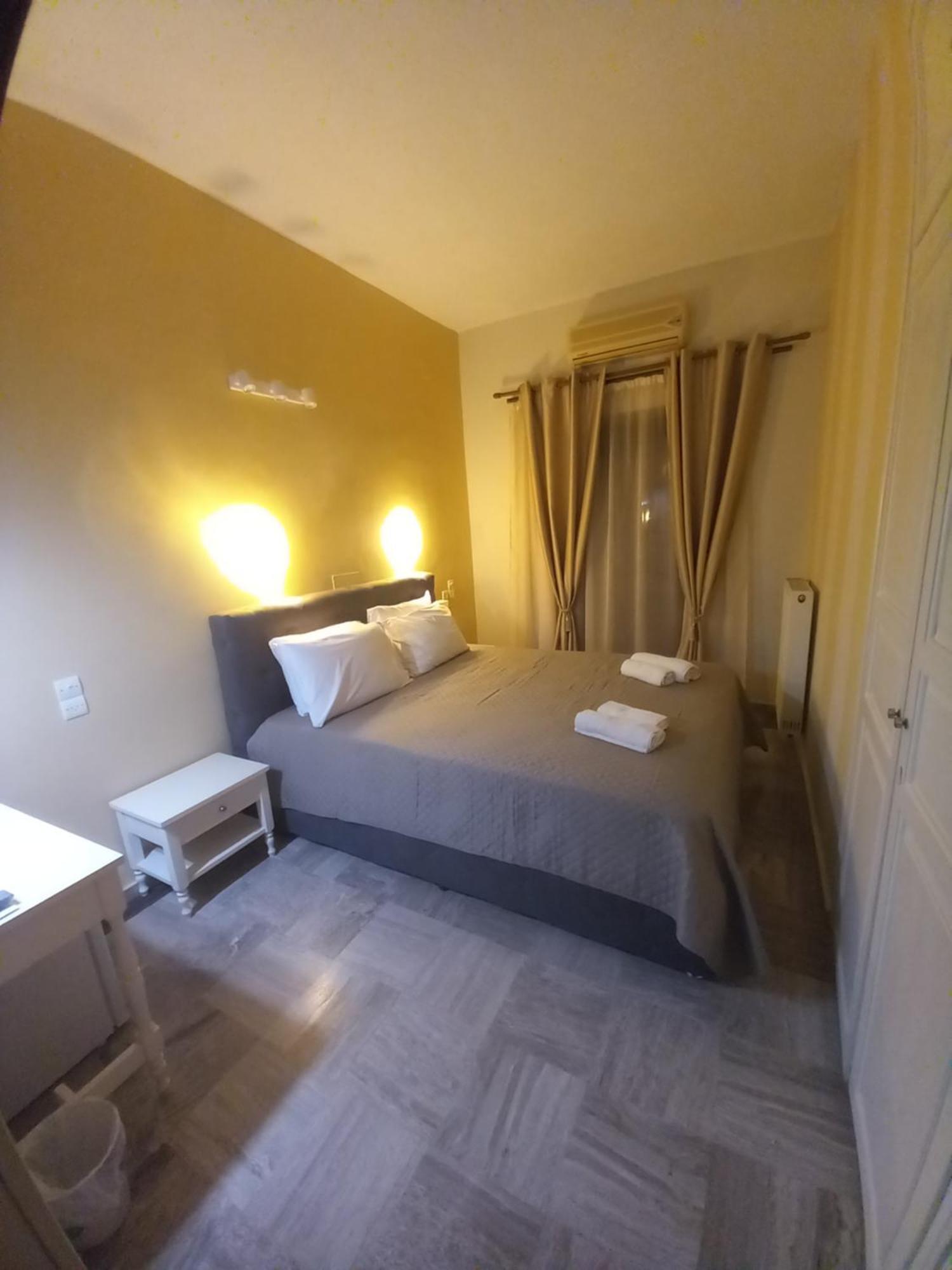 Hermes Hotel Митимна Екстериор снимка